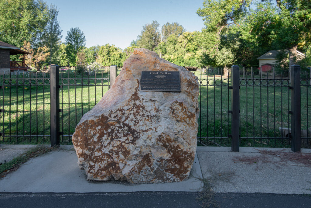 Monument to Shoshone